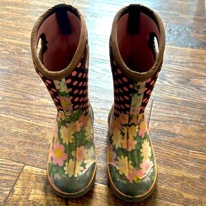 BOGS Winter Boots - insulated waterproof girls 1